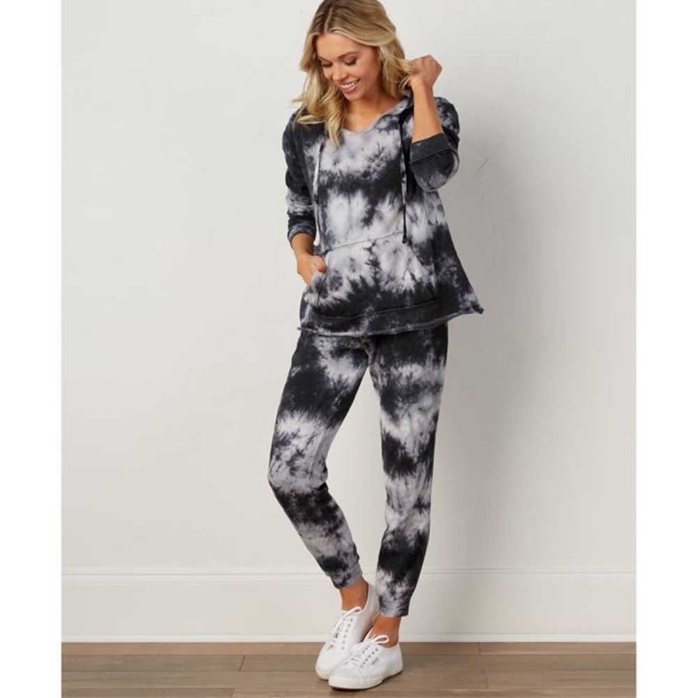 NWT Tie Dye Lounge Set